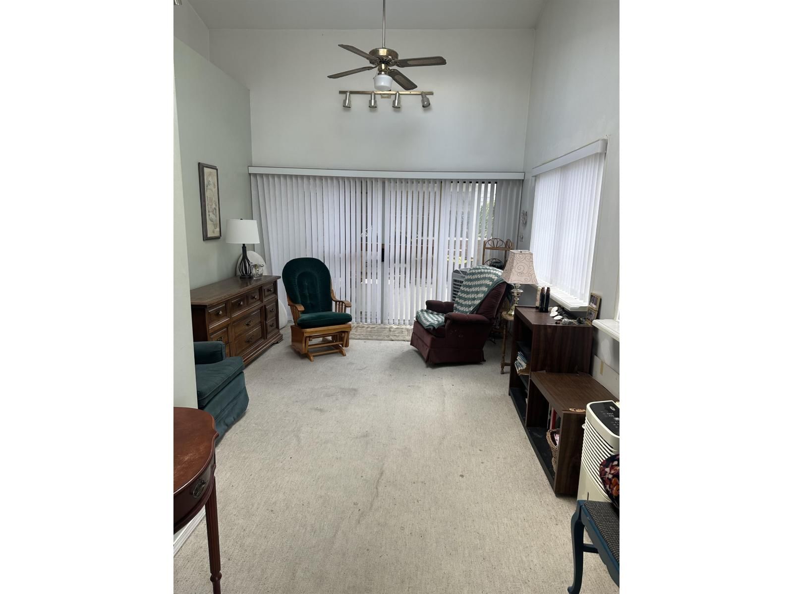 2872 MCKENZIE AVENUE Image 5