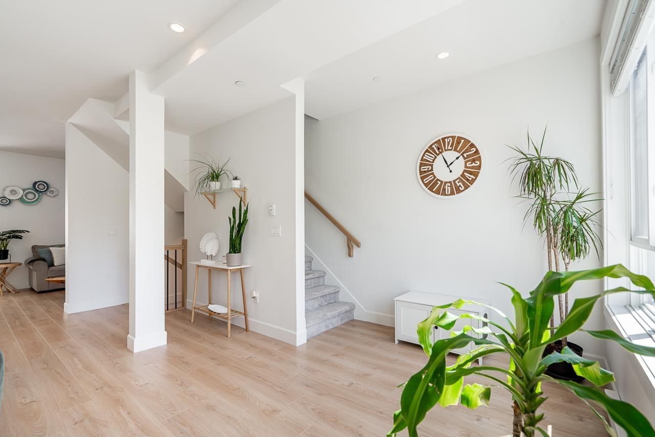 10 - 5476 BRYDON CRESCENT Image 14