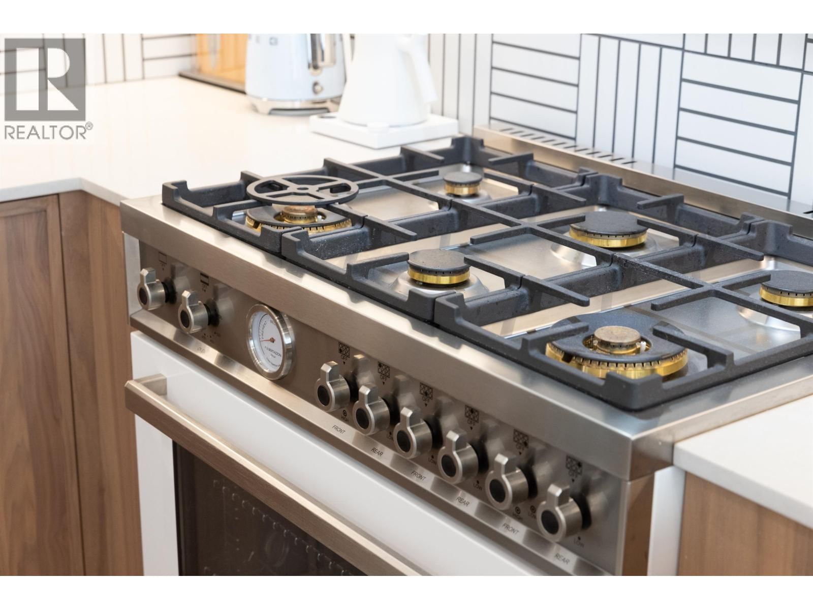 428 - 9399 TOMICKI AVENUE Image 32