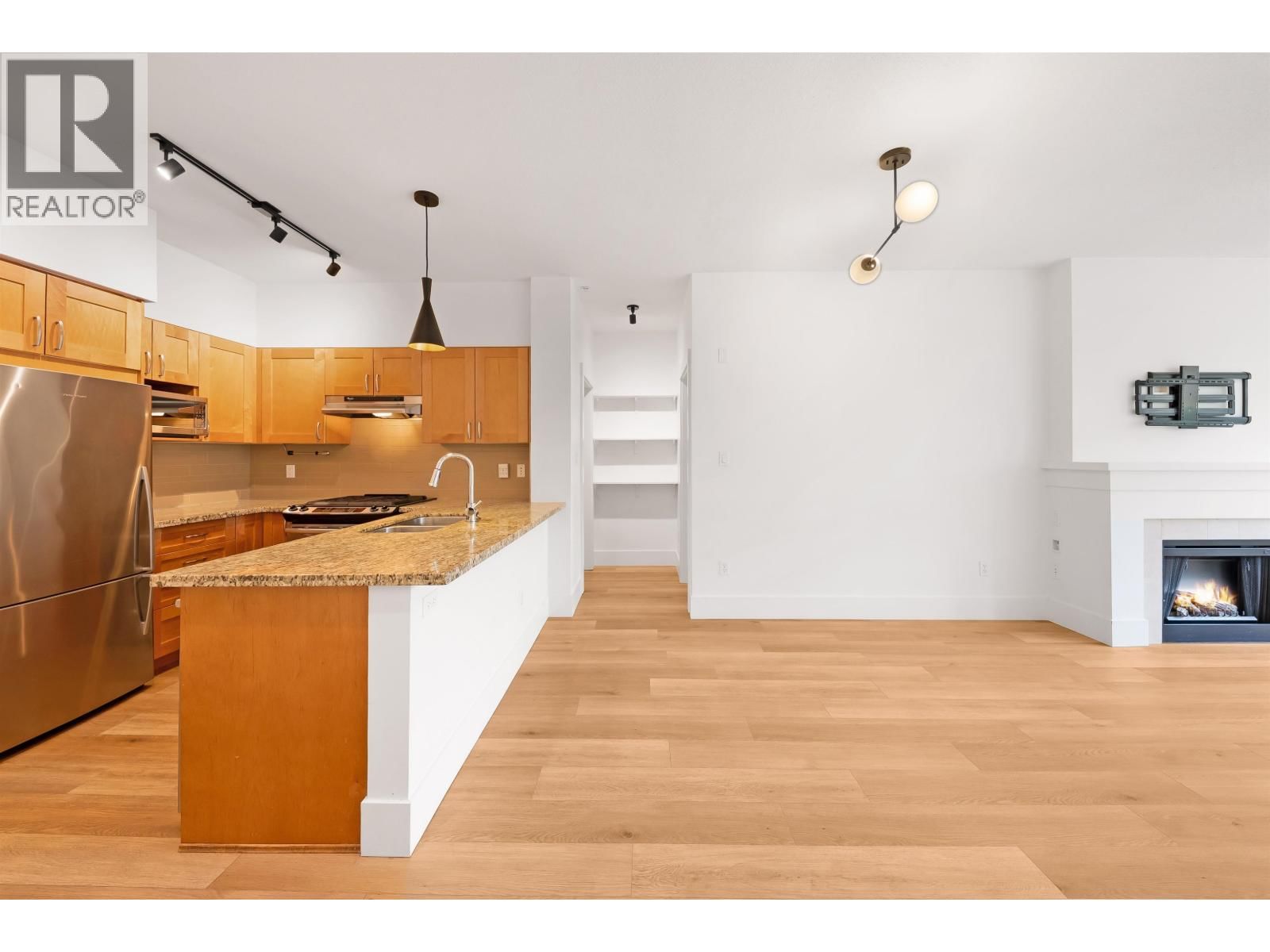 103 - 1111 27TH STREET Image 5