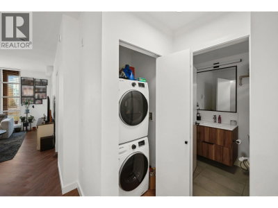 3229 ST. JOHNS Street | Port Moody British Columbia | Slide Image Nine