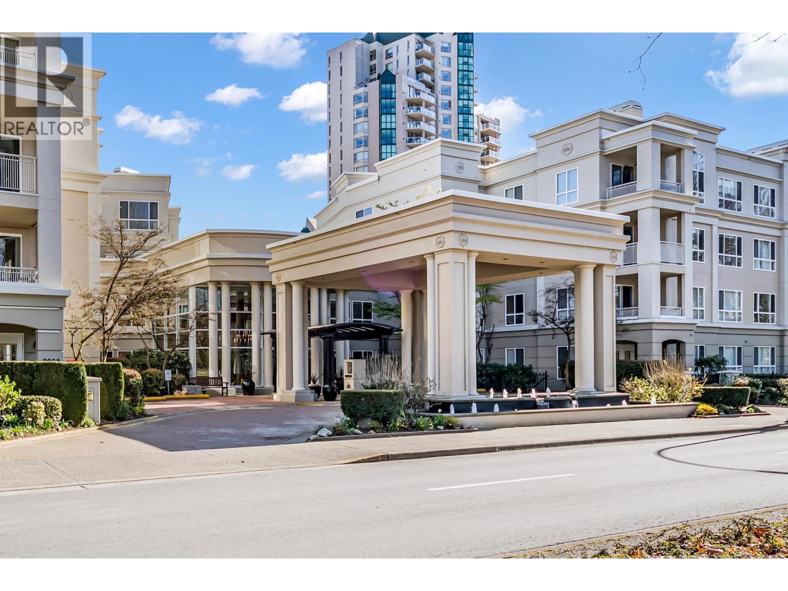 409 - 3098 GUILDFORD WAY Image 1