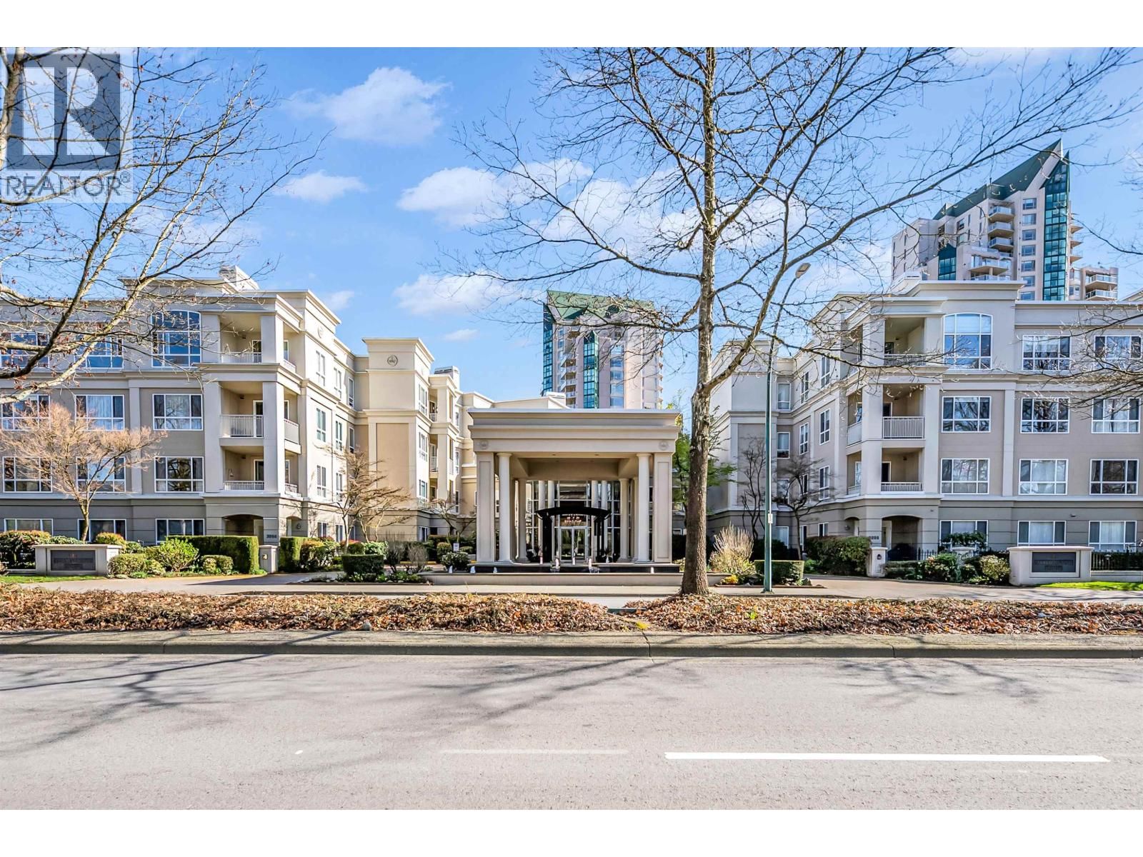 409 - 3098 GUILDFORD WAY Image 2