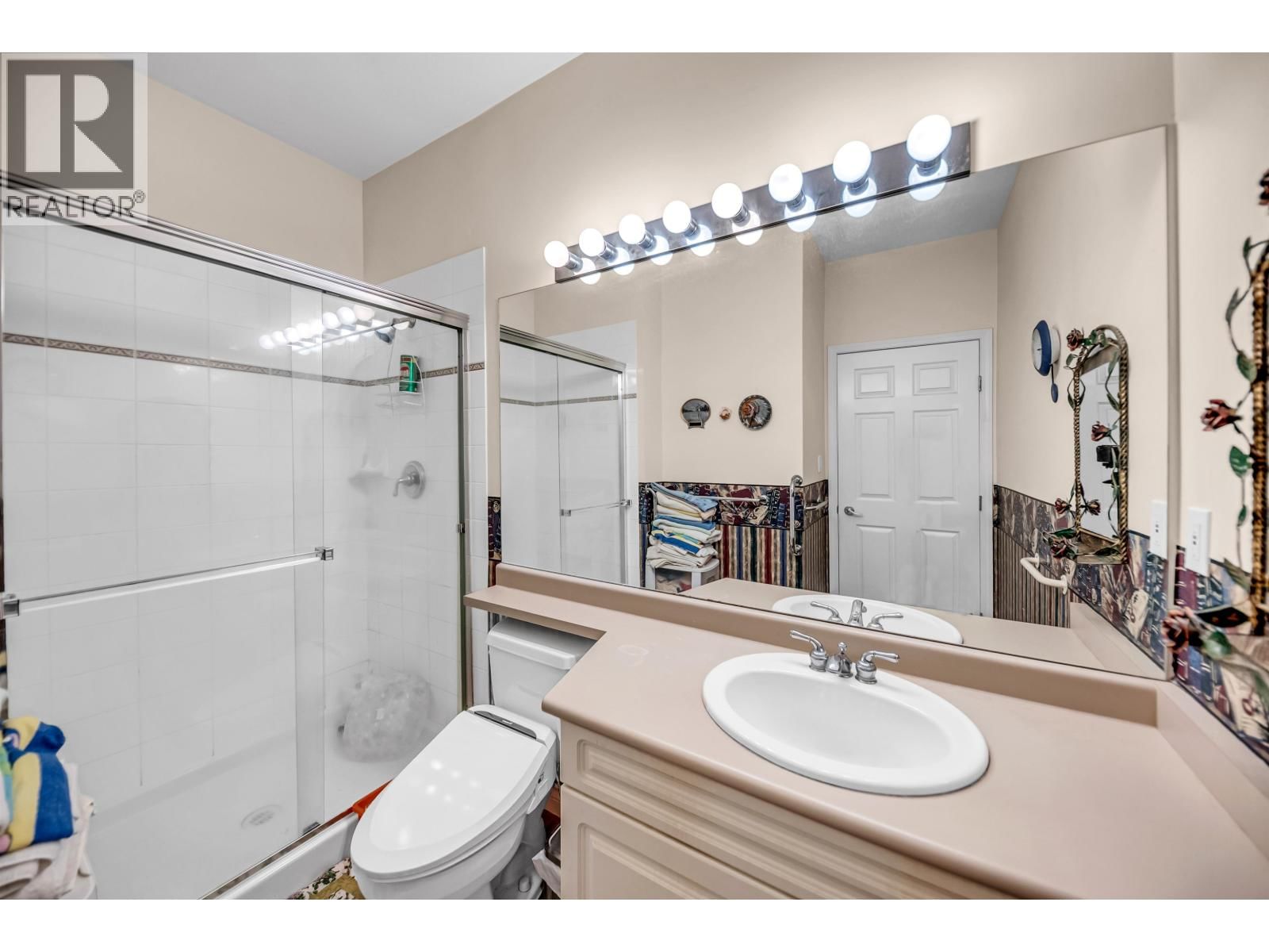 409 - 3098 GUILDFORD WAY Image 23