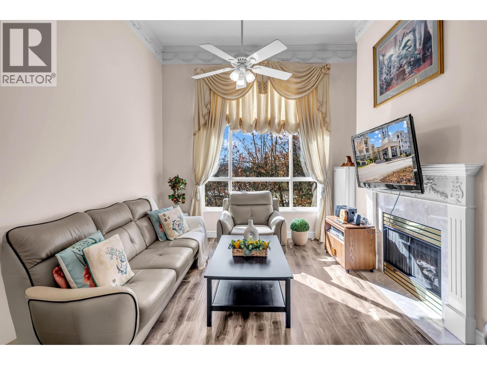 409 - 3098 GUILDFORD WAY Image 6