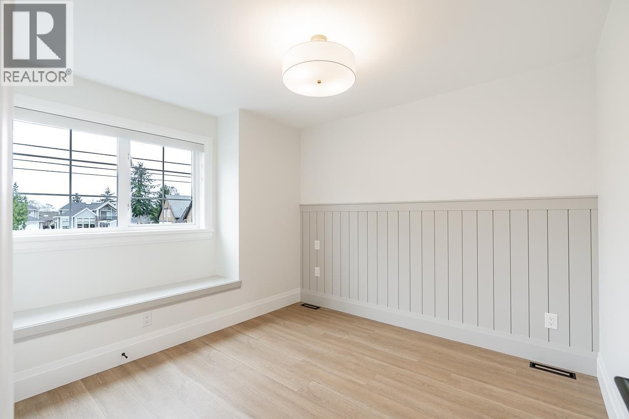 2 - 5411 CRESCENT DRIVE Image 22