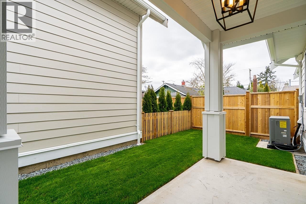 2 - 5411 CRESCENT DRIVE Image 29