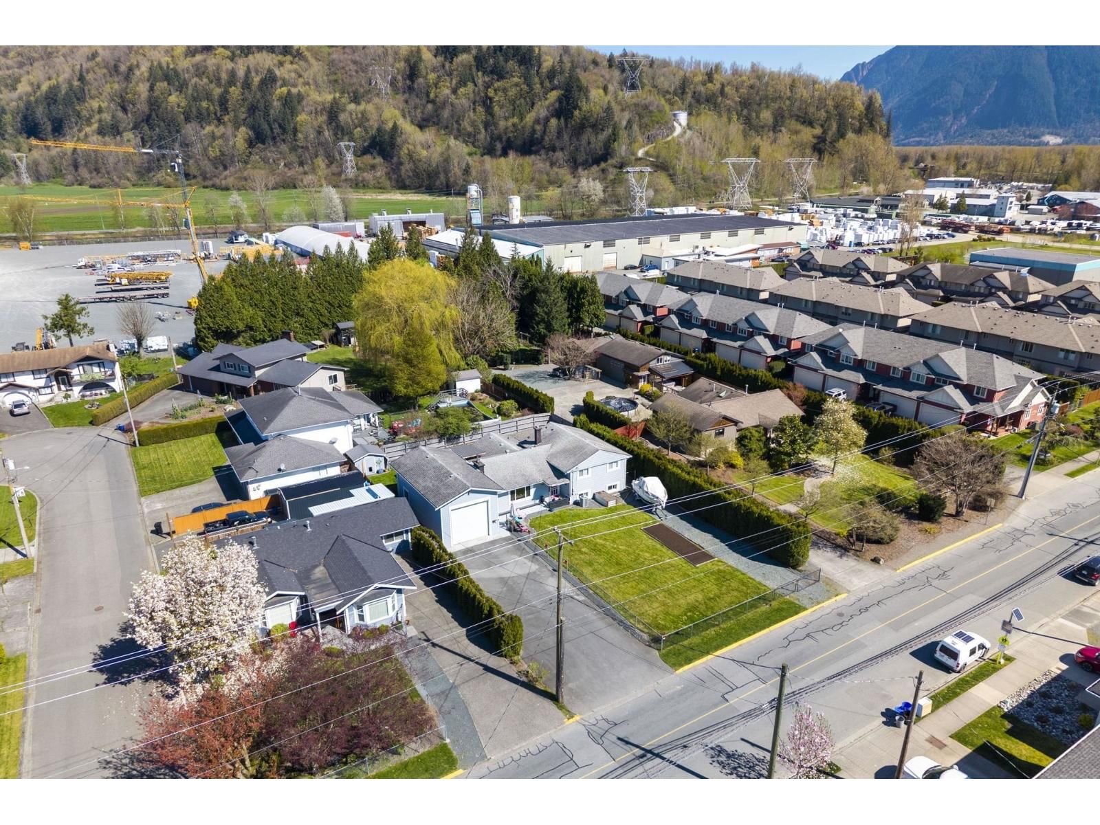 7489 MORROW ROAD Image 40