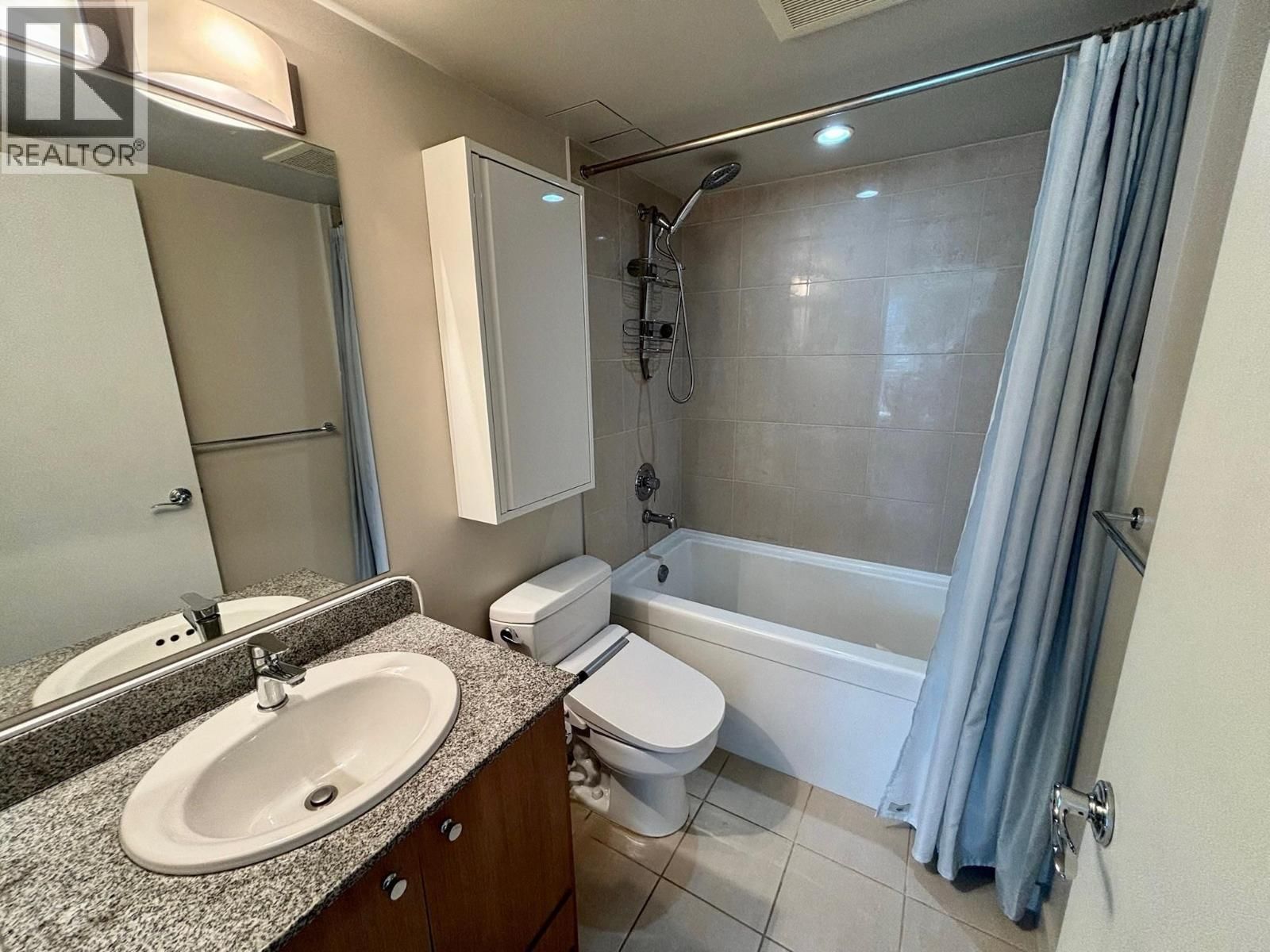 809 - 1212 HOWE STREET Image 12