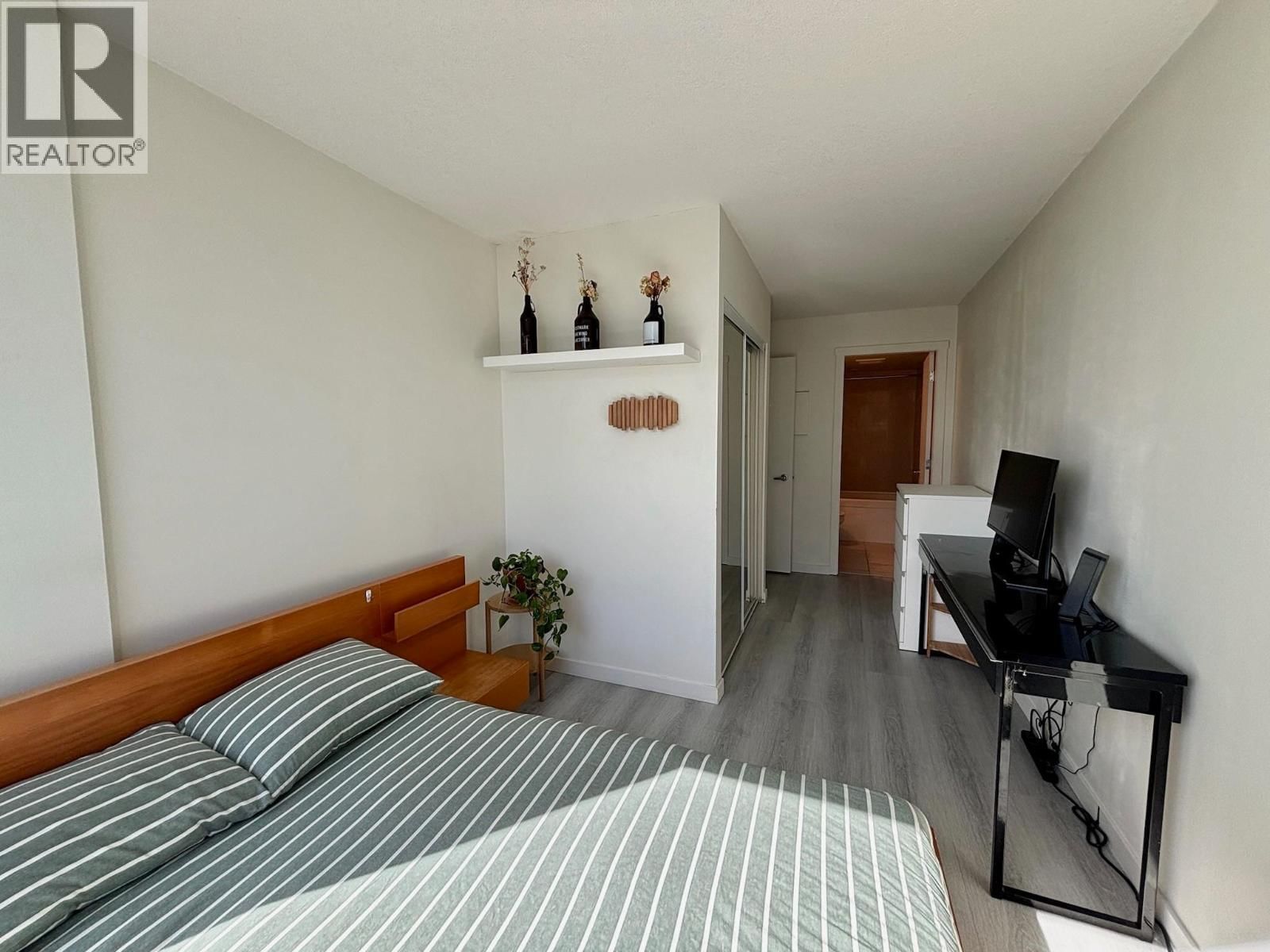 809 - 1212 HOWE STREET Image 8