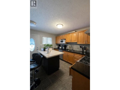 4720 PANDORA Street | Burnaby British Columbia | Slide Image Nine