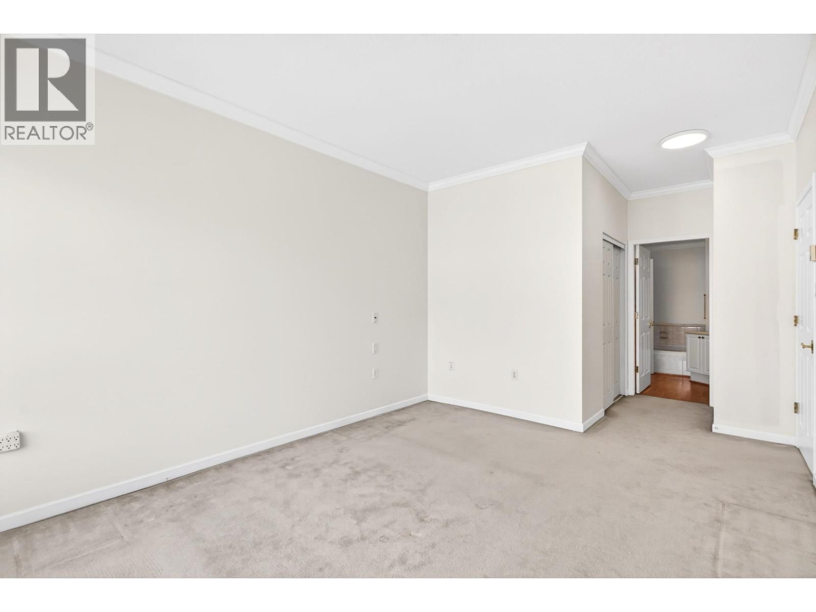 207 - 8775 JONES ROAD Image 19