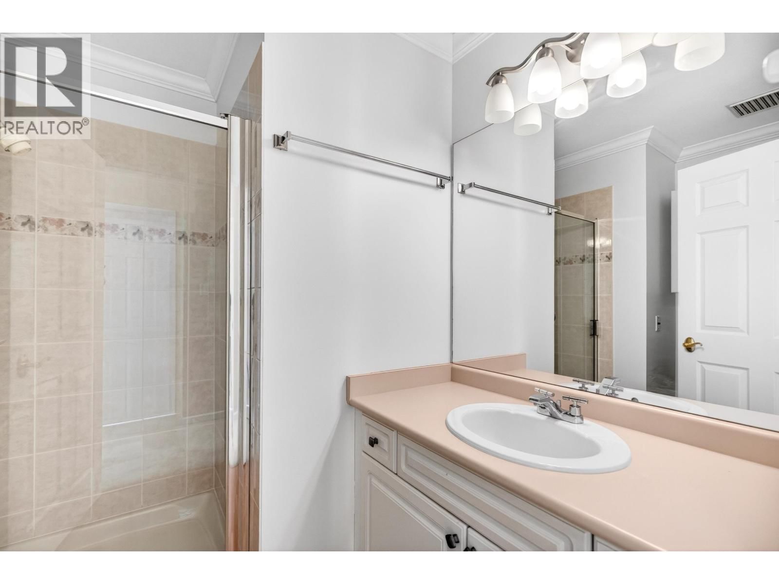 207 - 8775 JONES ROAD Image 25