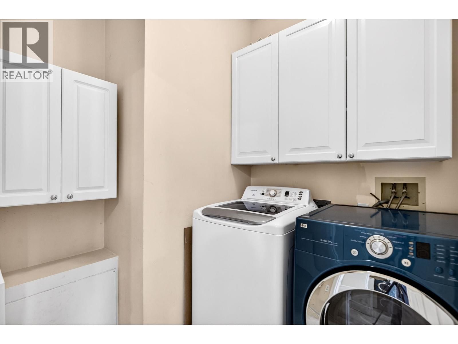 207 - 8775 JONES ROAD Image 26