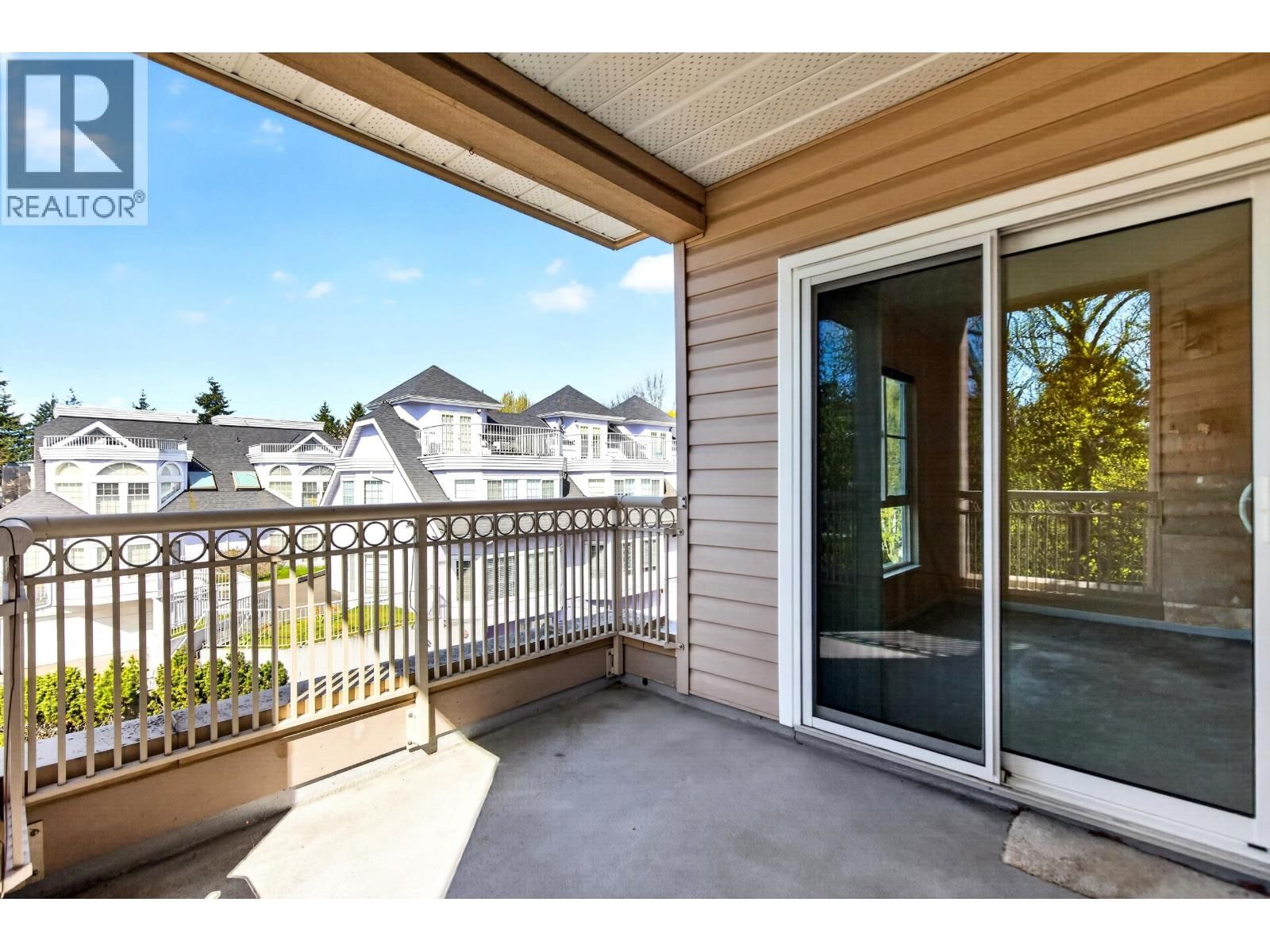 207 - 8775 JONES ROAD Image 29