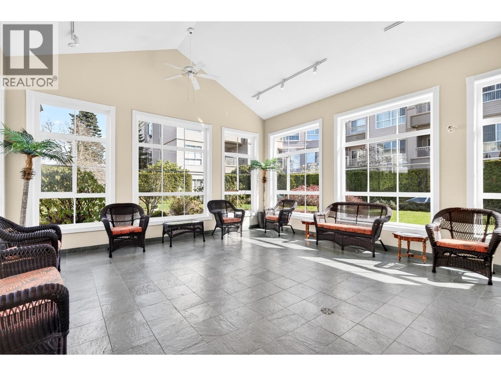 207 - 8775 JONES ROAD Image 32