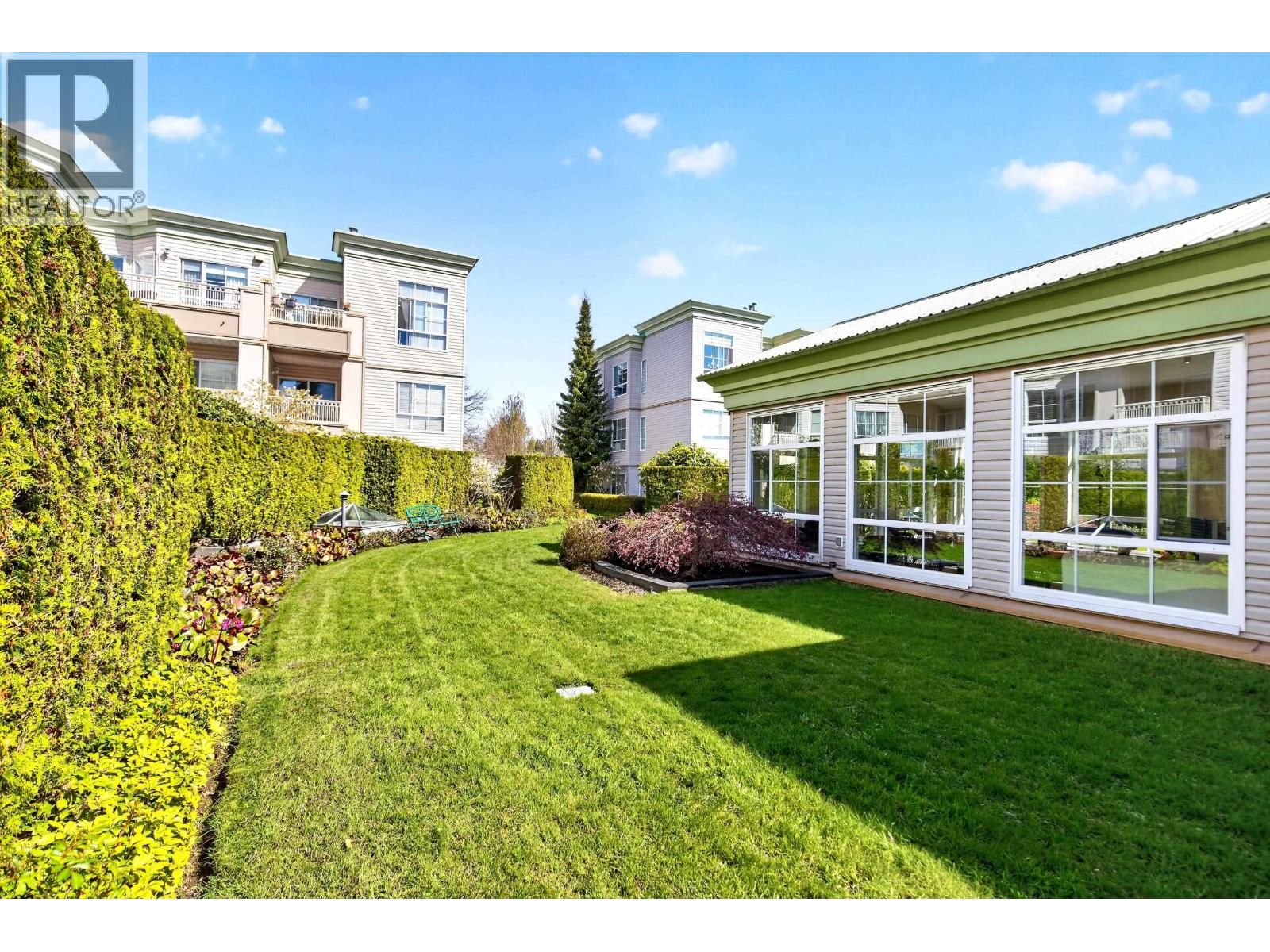 207 - 8775 JONES ROAD Image 33