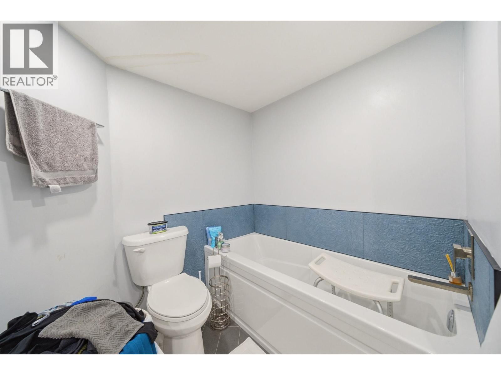 108 - 1150 QUAYSIDE DRIVE Image 20