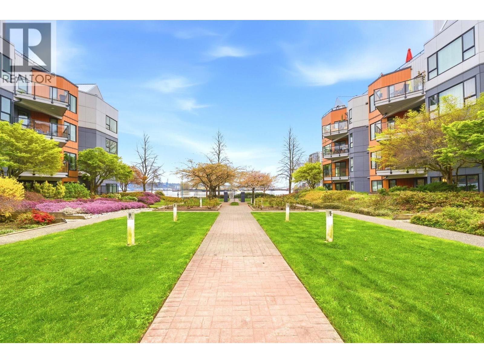 108 - 1150 QUAYSIDE DRIVE Image 28