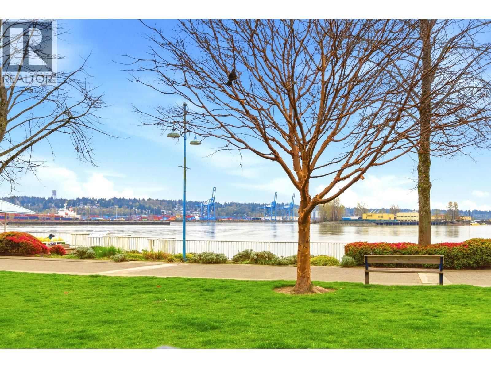 108 - 1150 QUAYSIDE DRIVE Image 32