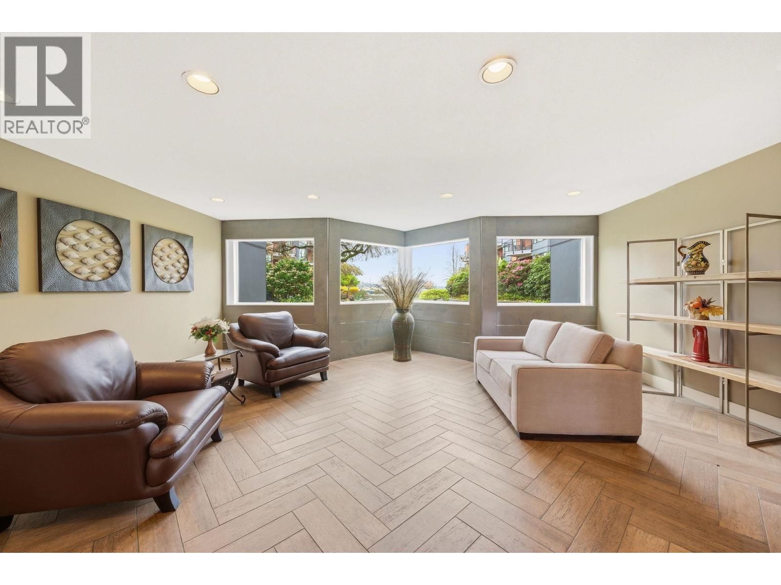 108 - 1150 QUAYSIDE DRIVE Image 37