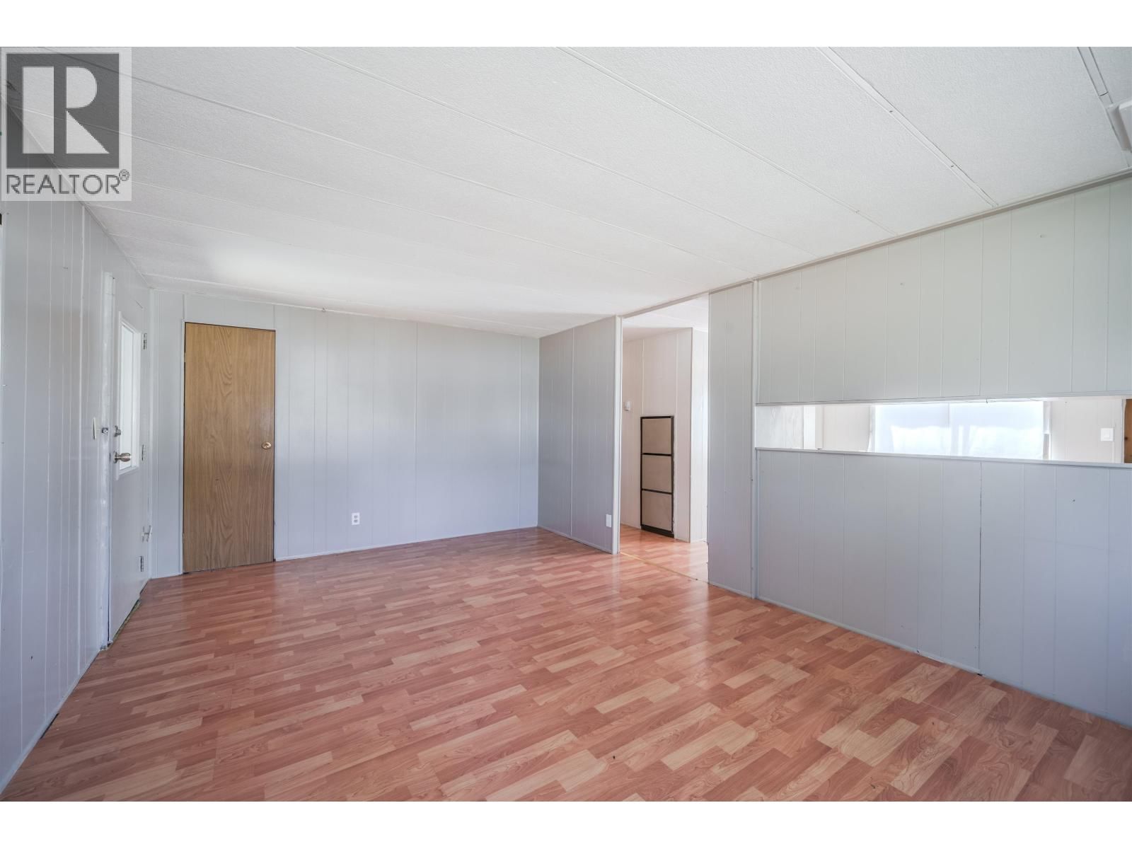 5469 SAUNDERS CRESCENT Image 5