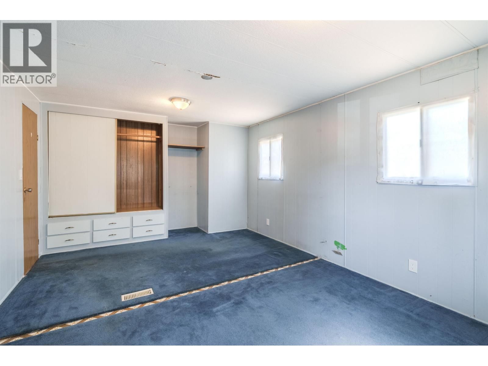 5469 SAUNDERS CRESCENT Image 8