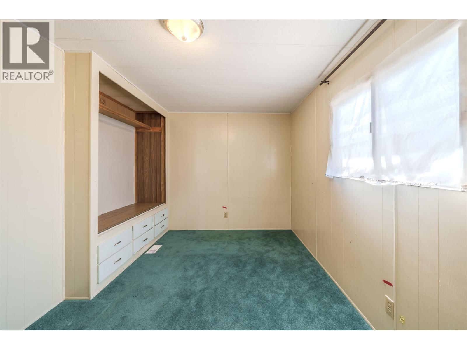5469 SAUNDERS CRESCENT Image 9