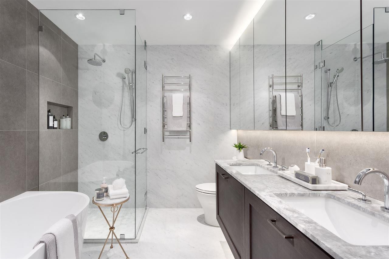 1905 - 1500 MARTIN STREET Image 5