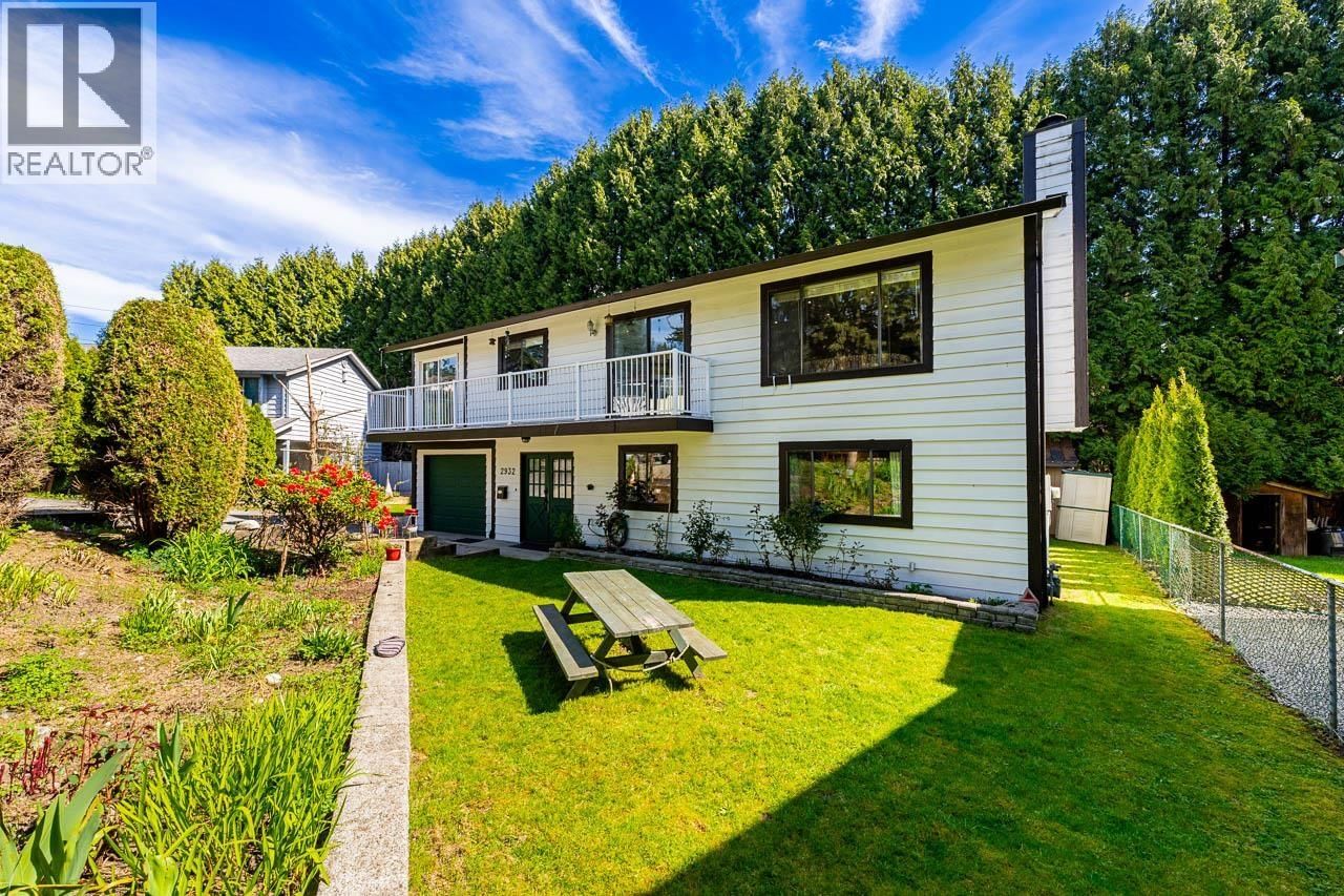 2932 TATLA Place, Coquitlam, British Columbia V3C 4W8