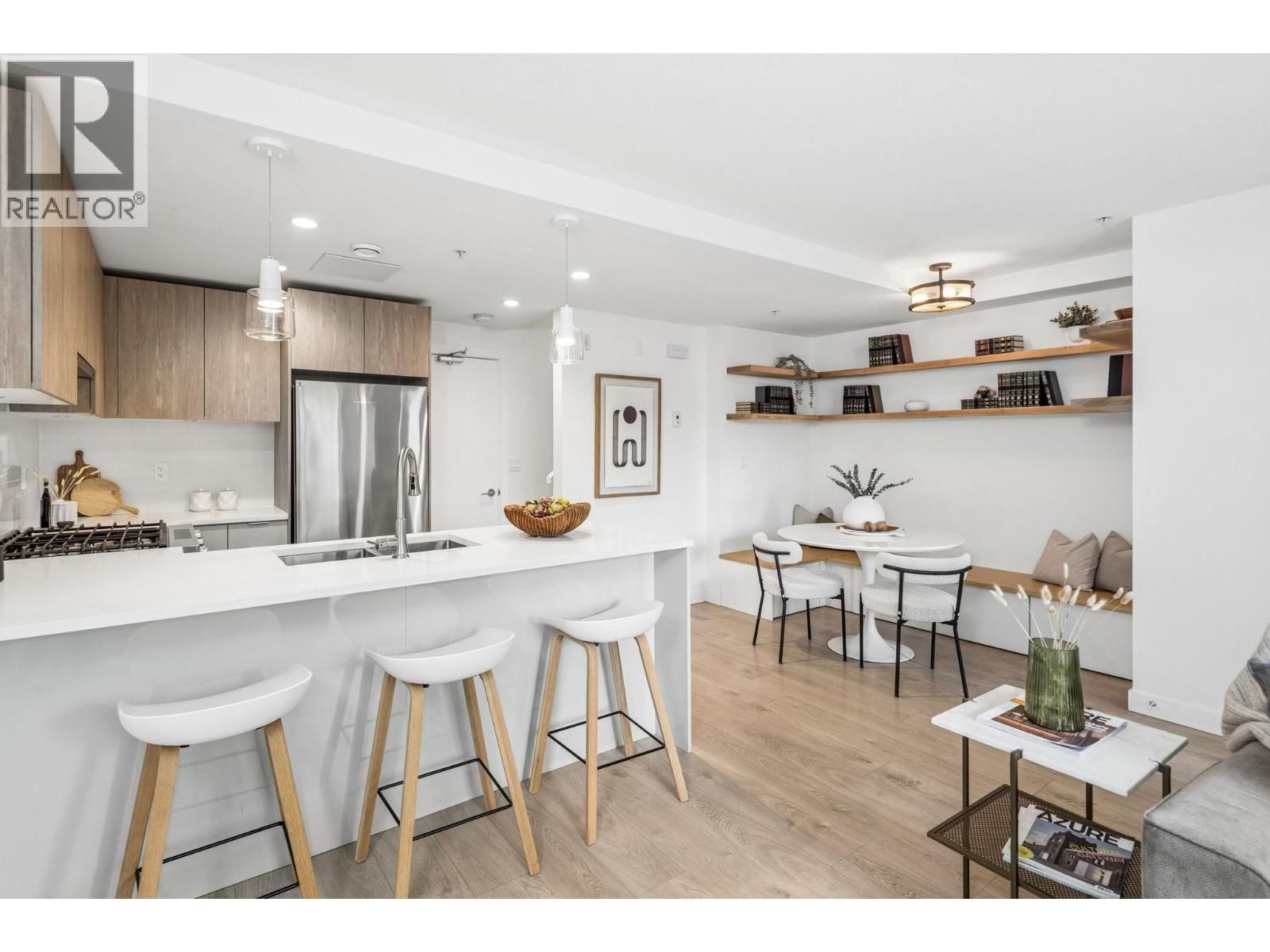 TH4 - 128 8TH STREET Image 2