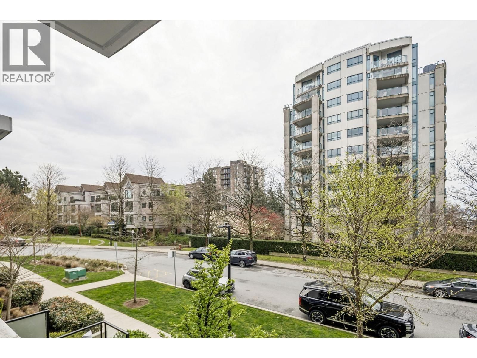 TH4 - 128 8TH STREET Image 29