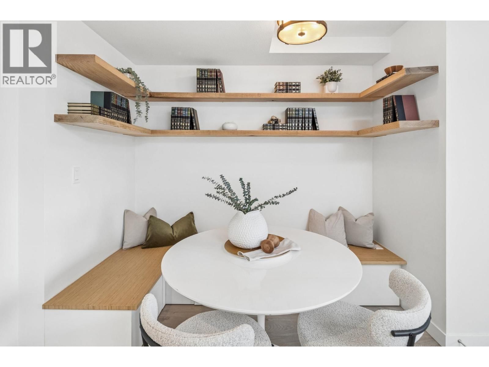 TH4 - 128 8TH STREET Image 3