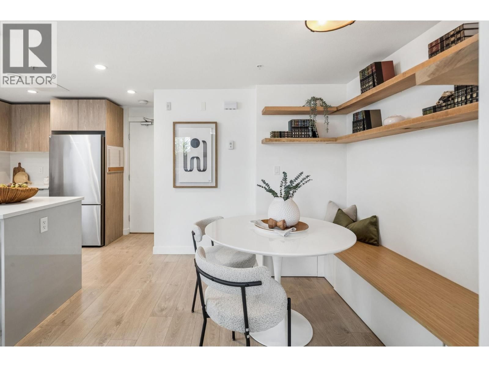 TH4 - 128 8TH STREET Image 7