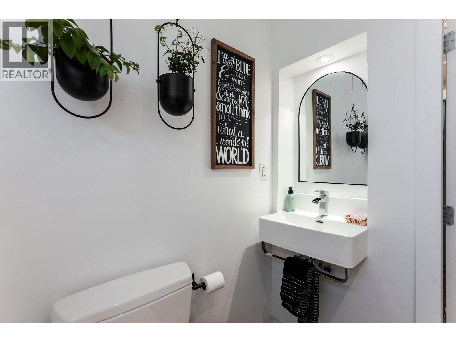 5655 ONTARIO STREET Image 14