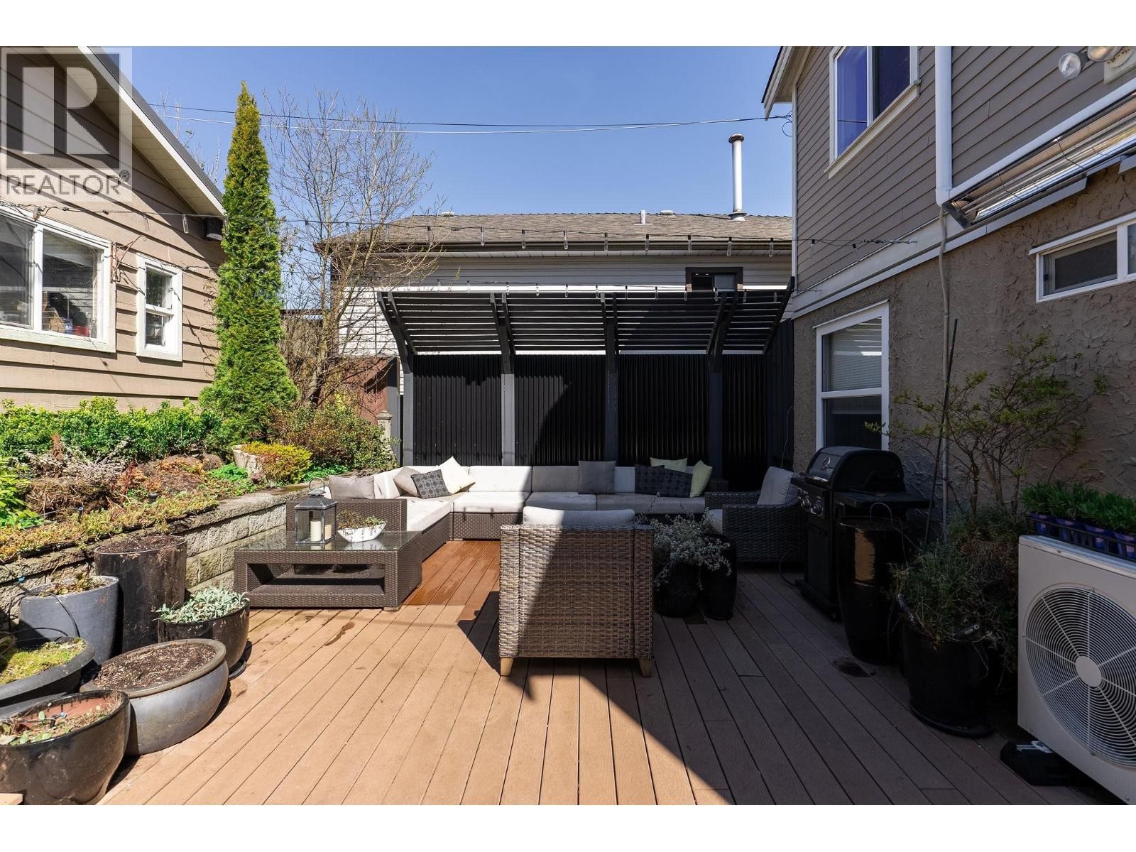 5655 ONTARIO STREET Image 25