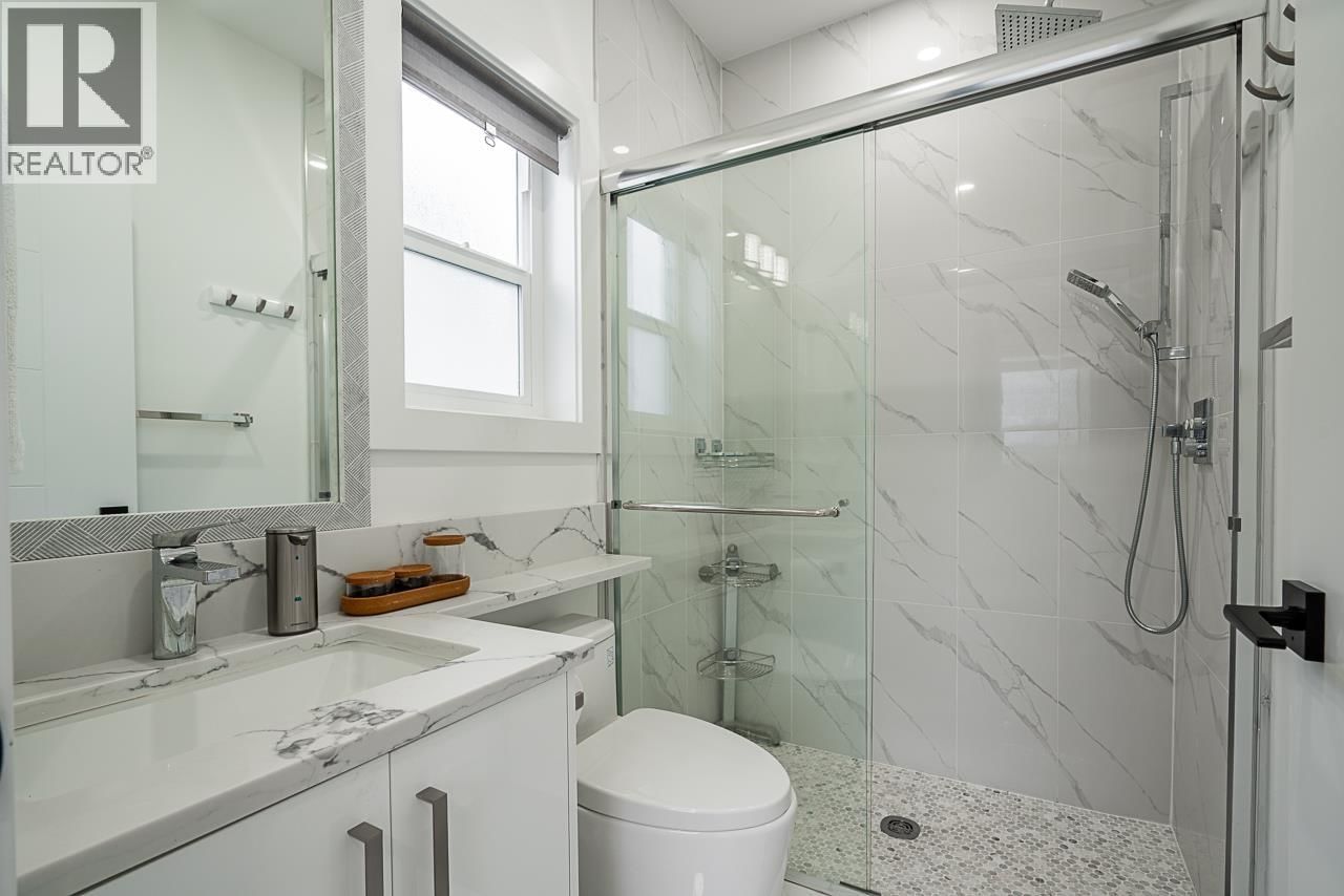 #2 - 4675 CANADA WAY Image 16