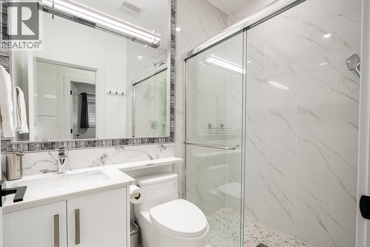 #2 - 4675 CANADA WAY Image 19