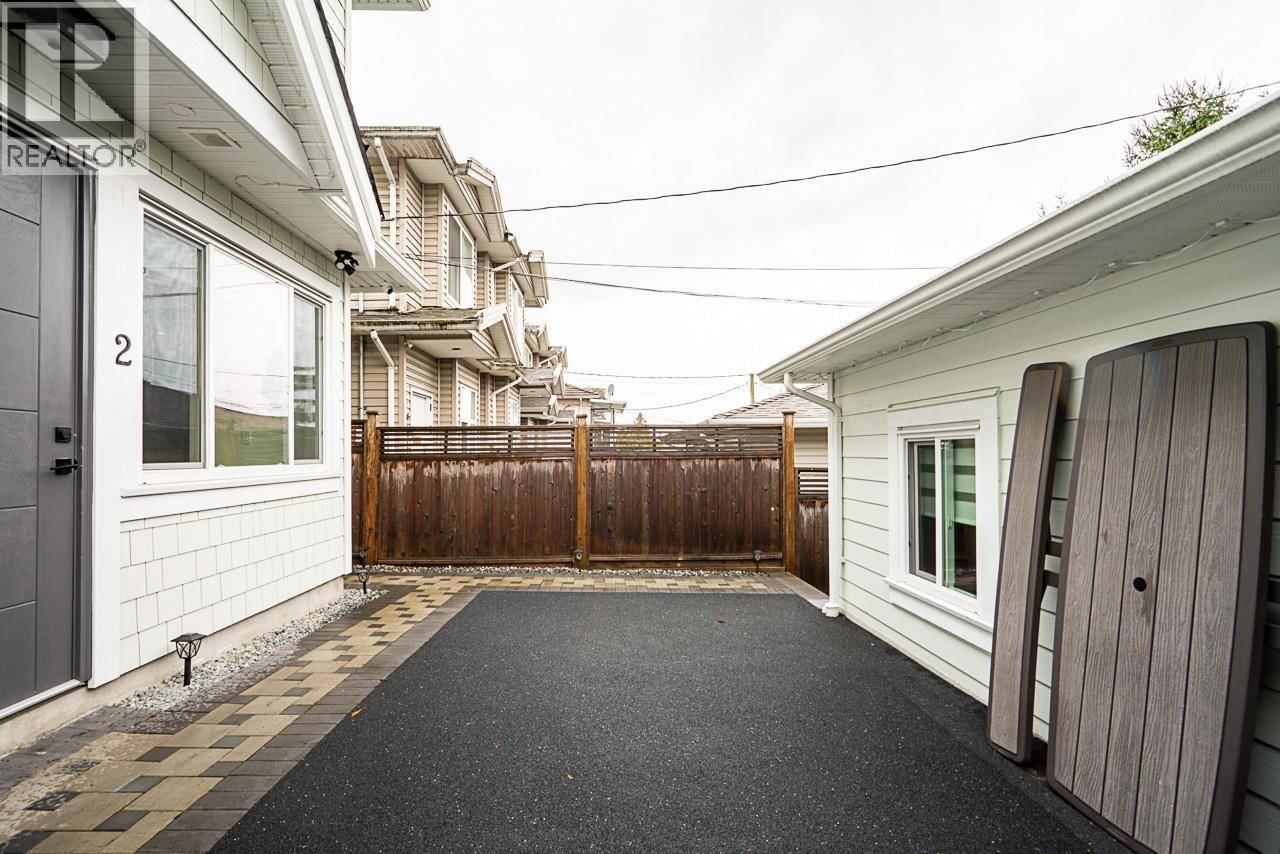 #2 - 4675 CANADA WAY Image 21