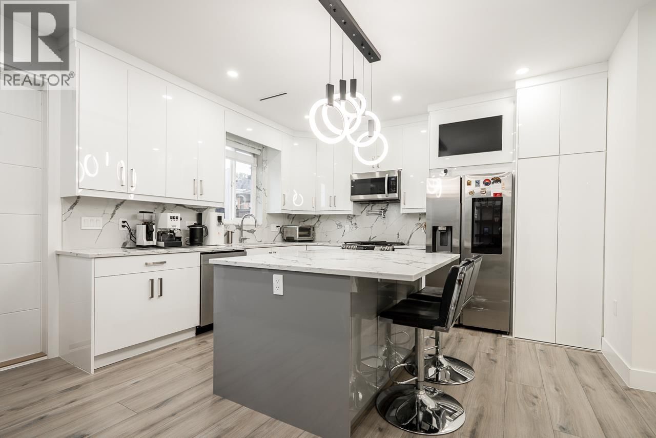 #2 - 4675 CANADA WAY Image 9