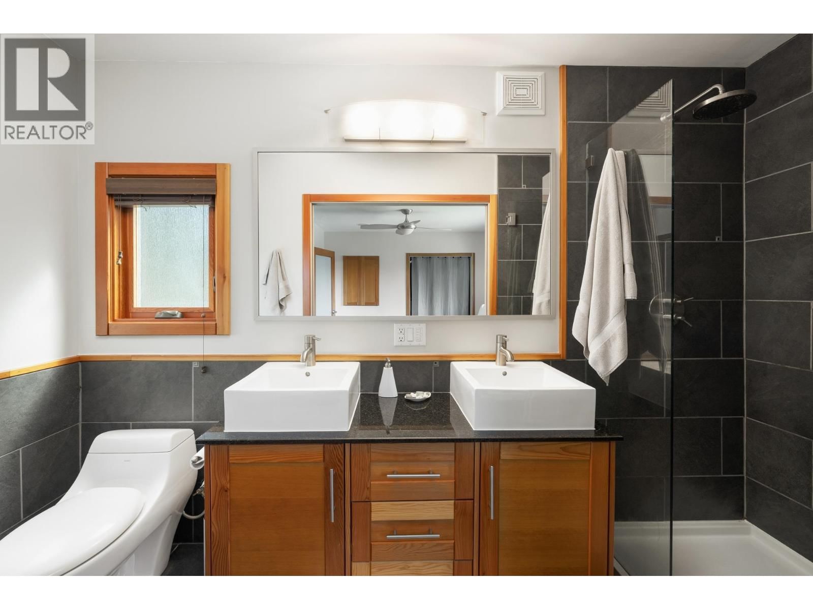 1374 15TH STREET Image 35