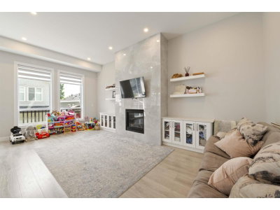 4127 OLD CLAYBURN Road | Abbotsford British Columbia | Slide Image Four