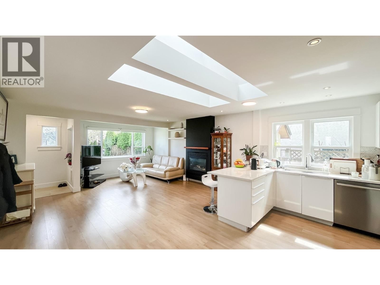 931 SPERLING AVENUE Image 13