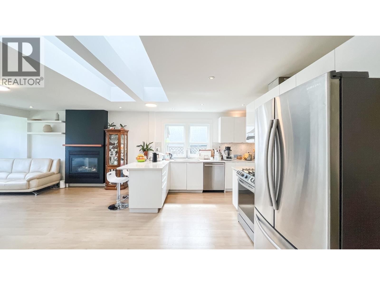 931 SPERLING AVENUE Image 14