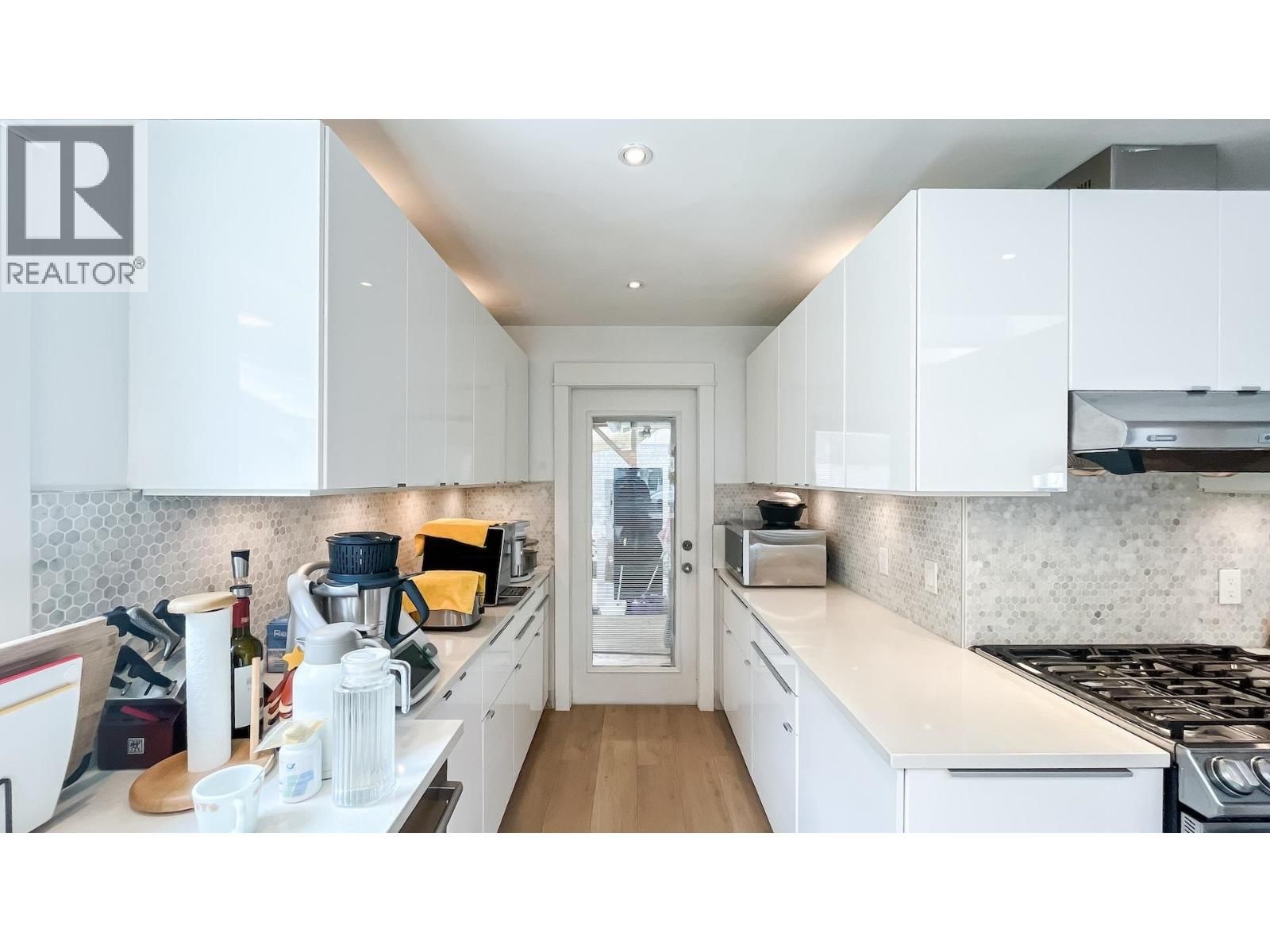 931 SPERLING AVENUE Image 19