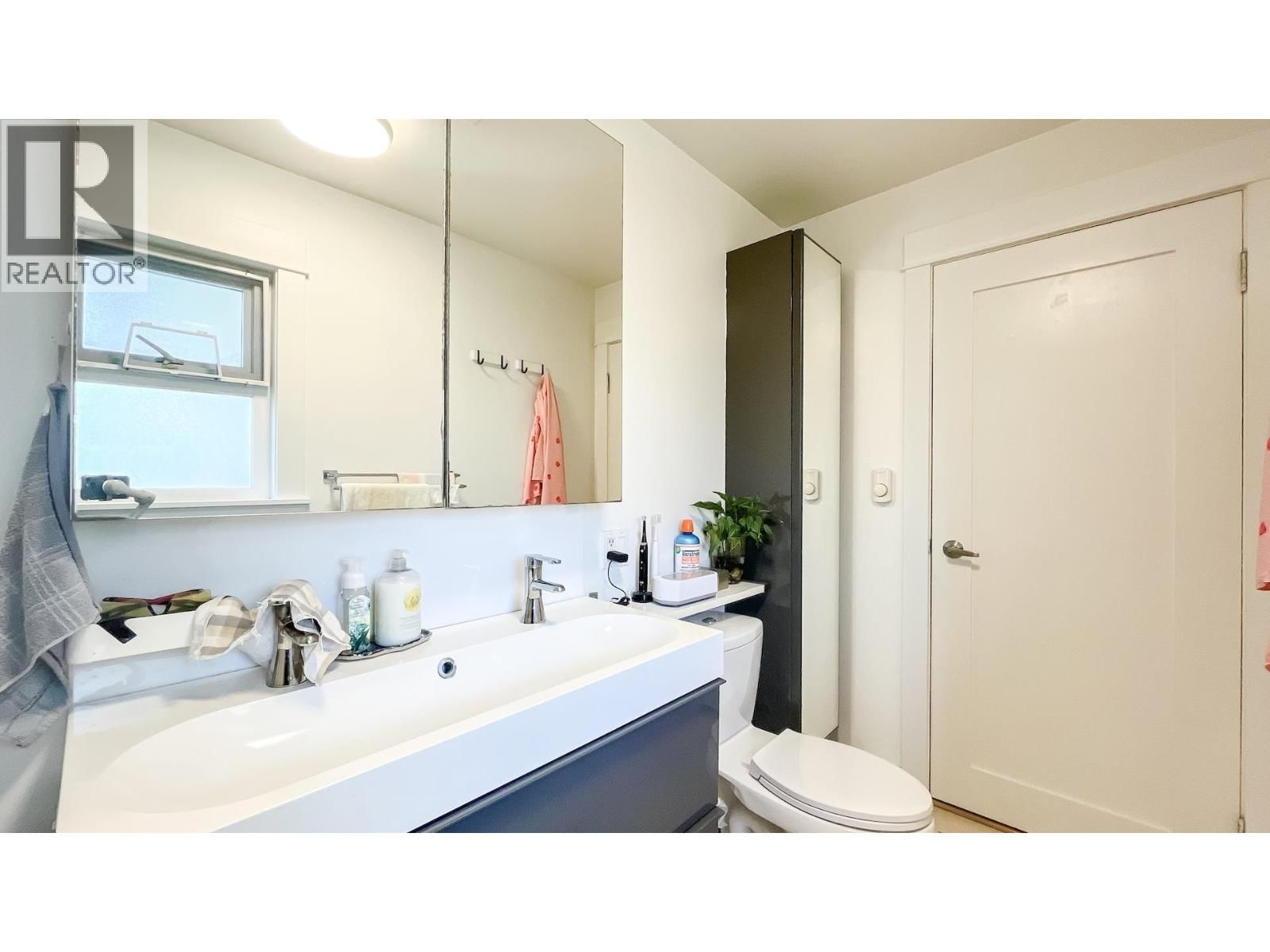 931 SPERLING AVENUE Image 32