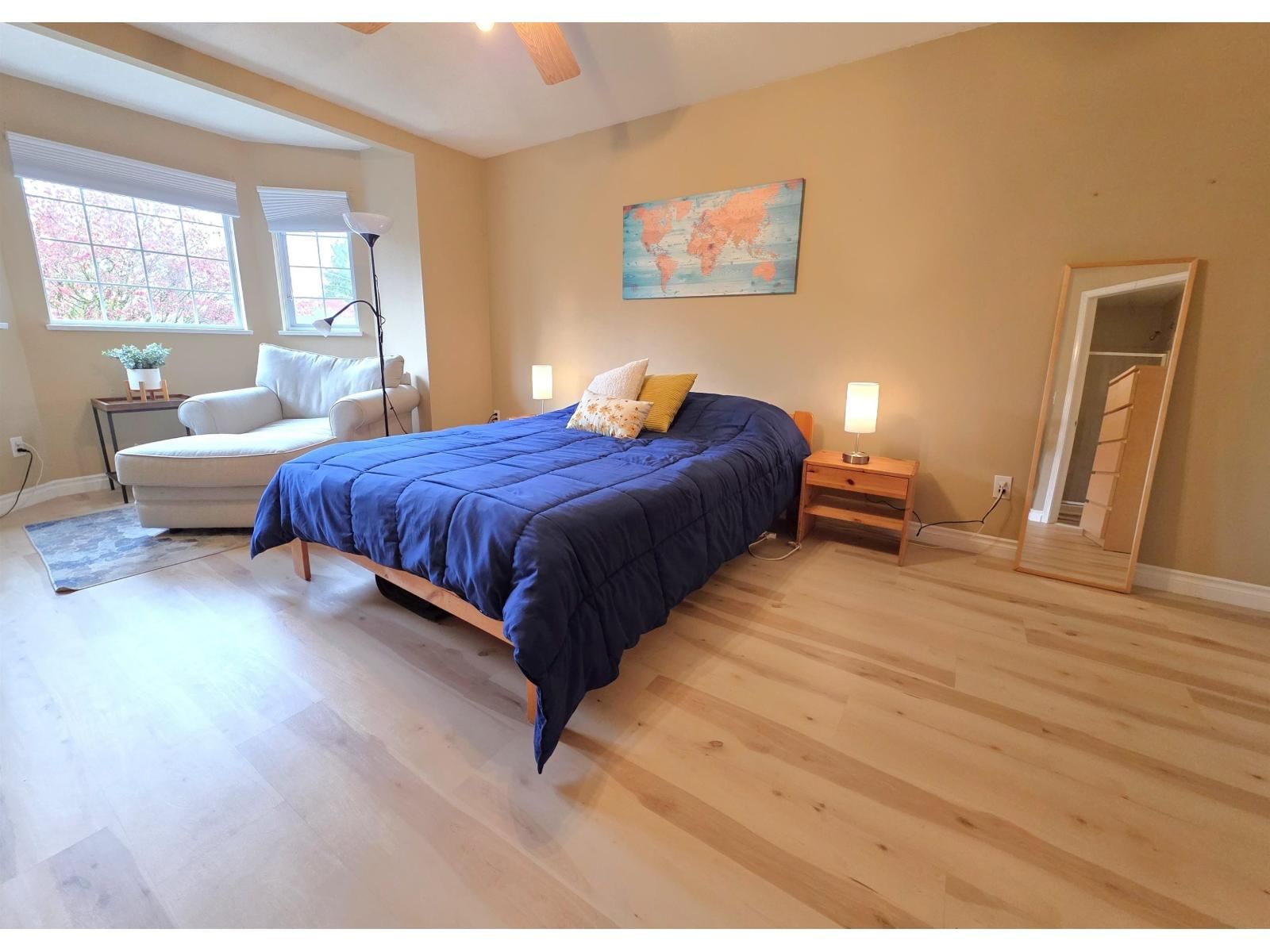 8412 213TH STREET Image 15