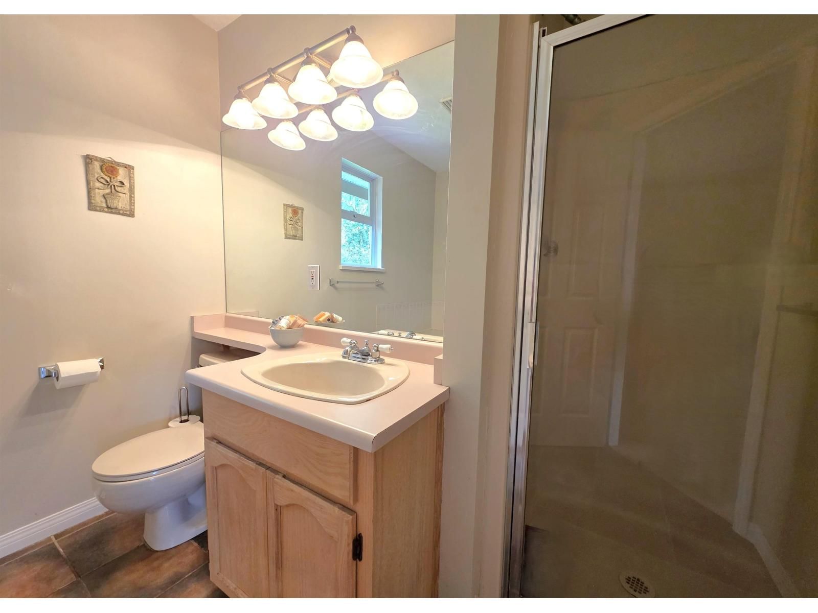 8412 213TH STREET Image 17