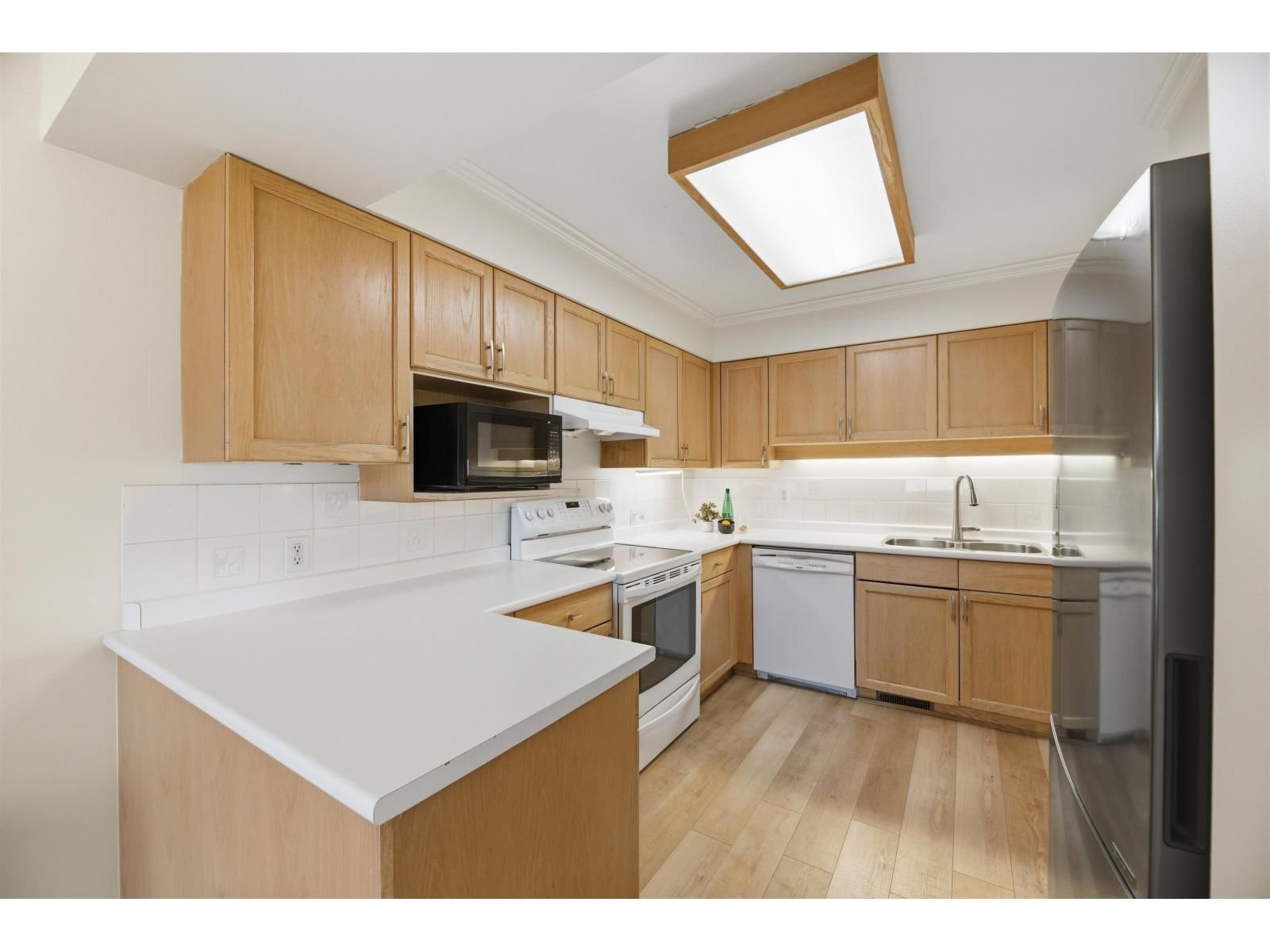 103 - 10538 153 STREET Image 9