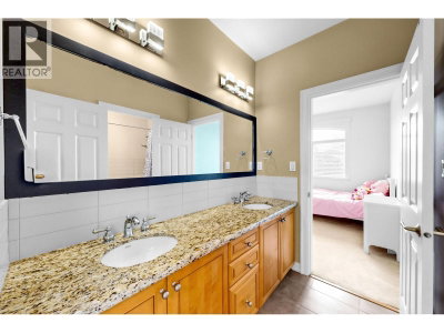 3580 SEMLIN Drive | Richmond British Columbia | Slide Image Twenty-three